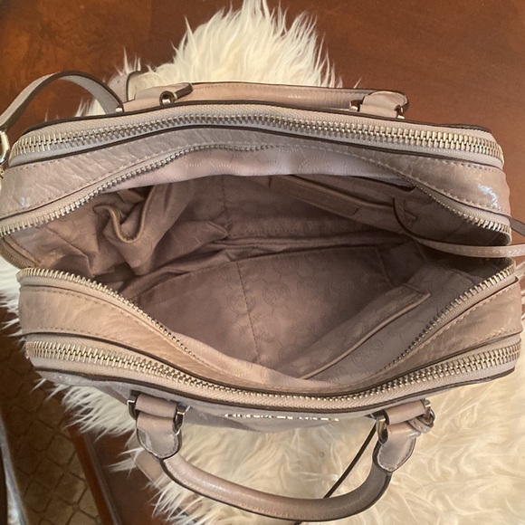 Leather Michael Kors purse! - Picture 5 of 6